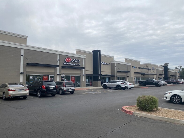 More Photos Of 9494 W Northern Ave, Glendale Freestanding For Lease