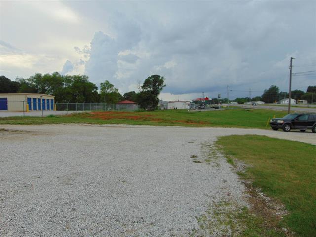 More Photos Of 6746 US-72, Killen Specialty For Sale