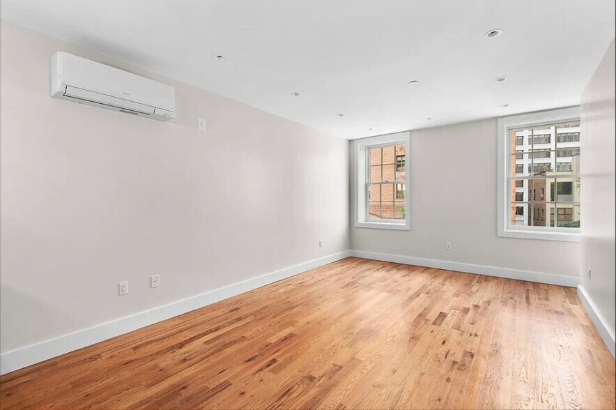 More Photos Of 15 Old Fulton St, Brooklyn Apartments For Sale