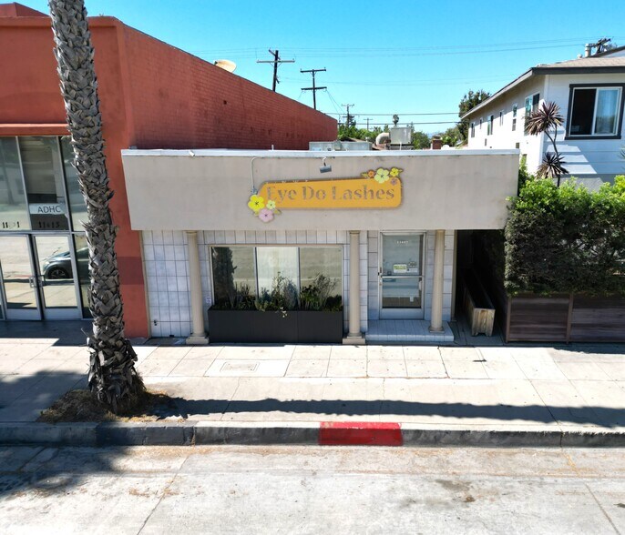 Primary Photo Of 11607-11609 W Washington Blvd, Los Angeles General Retail For Sale