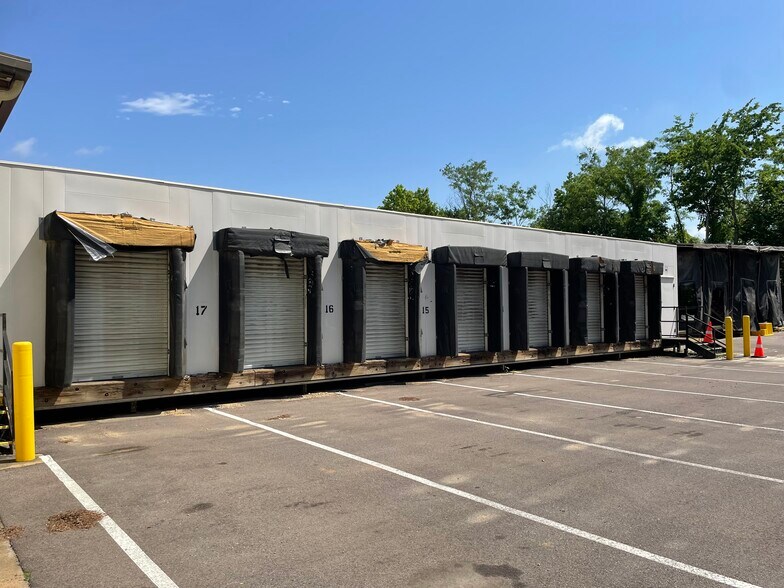 More Photos Of 755 Vaiden Dr, Hernando Industrial For Sale