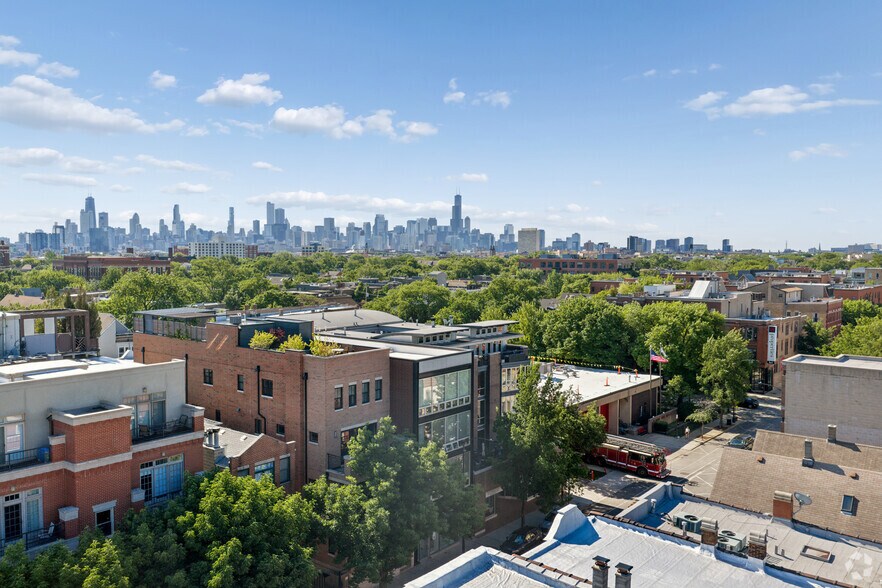 More Photos Of 1915-1917 N Damen Ave, Chicago General Retail For Sale