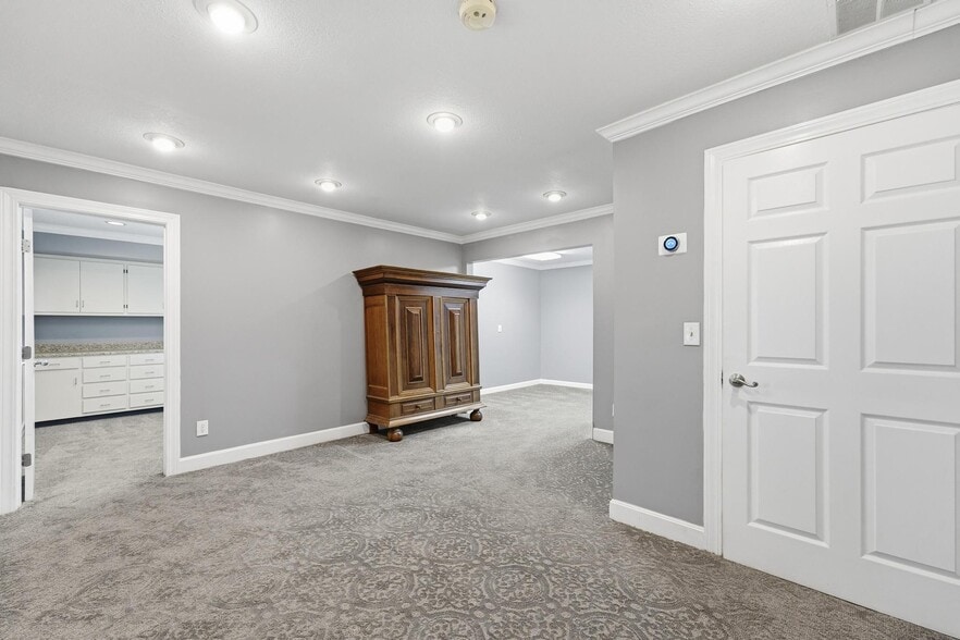 More Photos Of 12-16 Westwoods Dr, Liberty Office For Sale