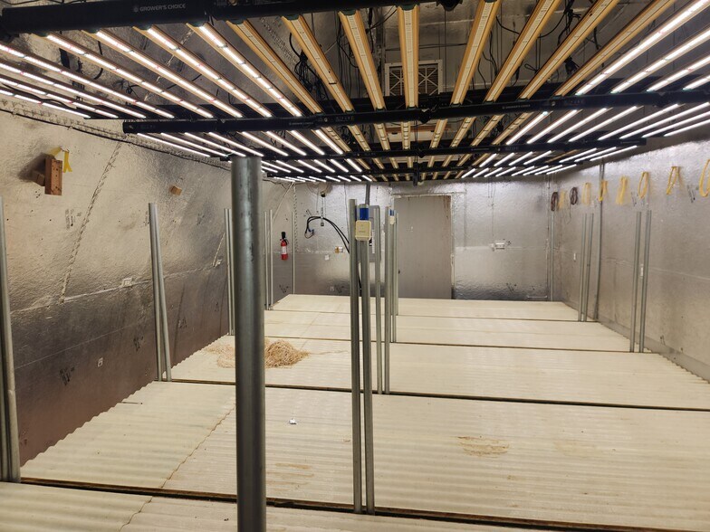 More Photos Of 20868 NE Townley Rd, Marlow Industrial For Sale