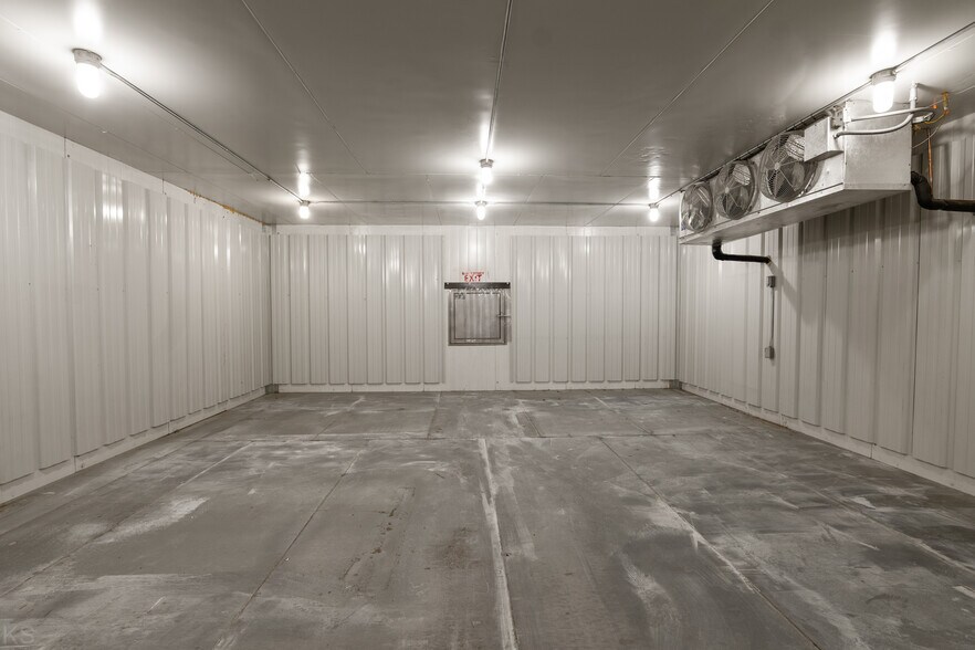 More Photos Of 3702 Hy Point Blvd, Rolla Industrial For Sale