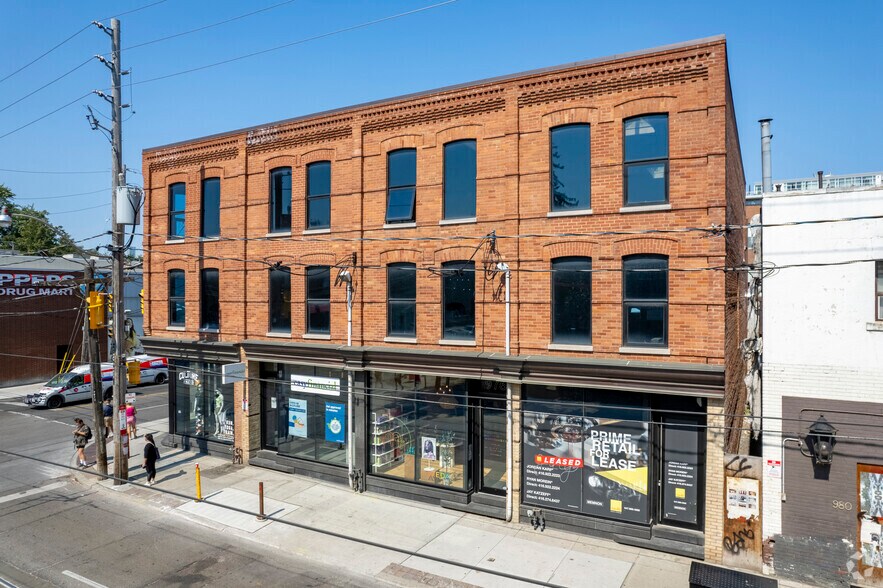 More Photos Of 972-978 Queen St E, Toronto Storefront Retail Office For Lease