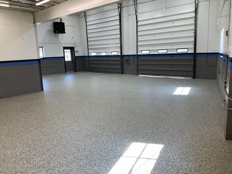 Primary Photo Of 187 W Commodore Blvd, Jackson Manufacturing For Sale