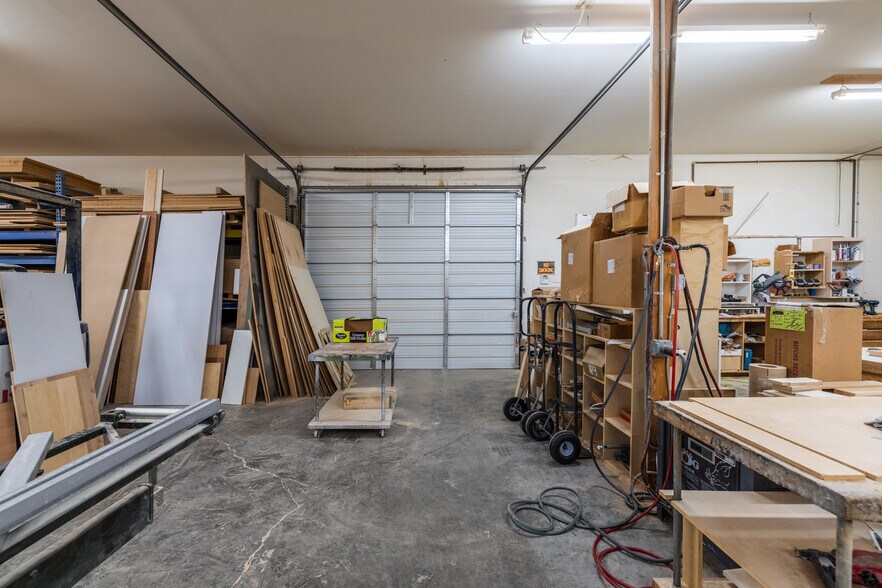 More Photos Of 3111 T Ave, Anacortes Warehouse For Sale