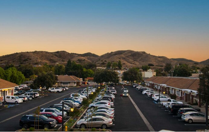 More Photos Of 1321-1345 E Thousand Oaks Blvd, Thousand Oaks Unknown For Lease