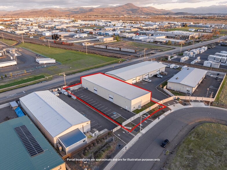 More Photos Of 188 Salmon Way, White City Industrial For Lease