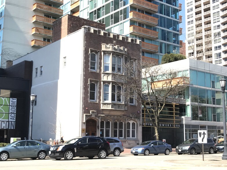 More Photos Of 1578 Sherman Ave, Evanston Office For Lease