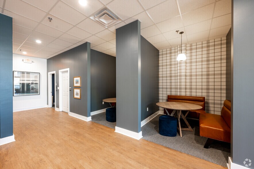 More Photos Of 221 E State St, West Lafayette Apartments For Lease