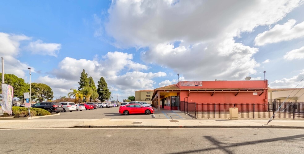 More Photos Of 7600-7612 Katella Ave, Stanton Storefront For Sale