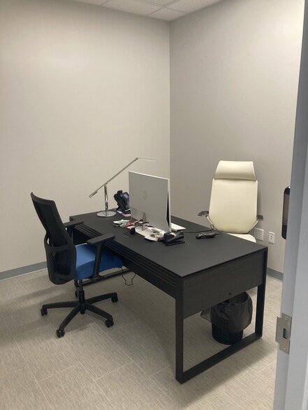 More Photos Of 6637 Gunn Hwy, Tampa Medical For Lease