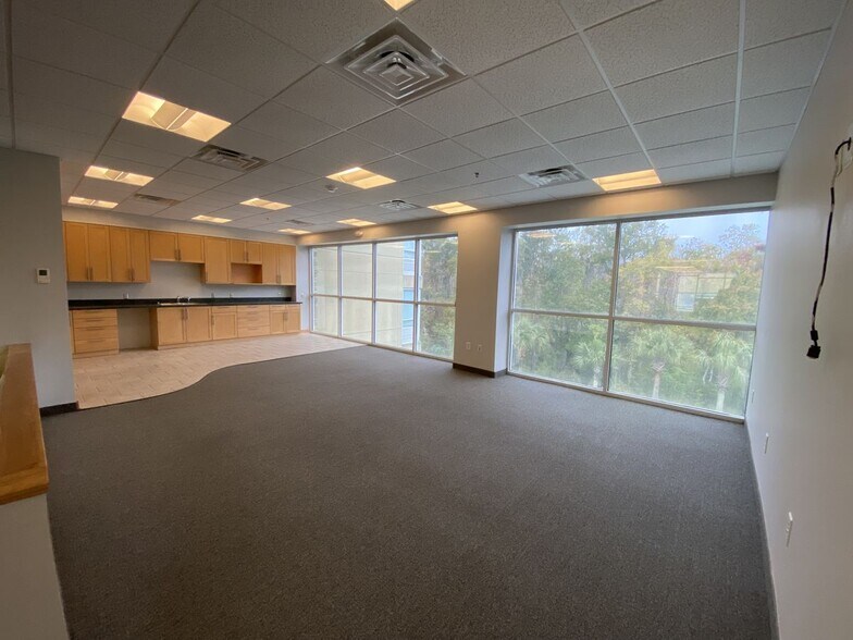 More Photos Of 5264B International Blvd, North Charleston Office For Lease