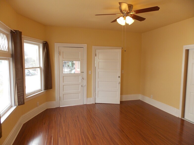 More Photos Of 1449 W 28th St, Los Angeles Apartments For Sale