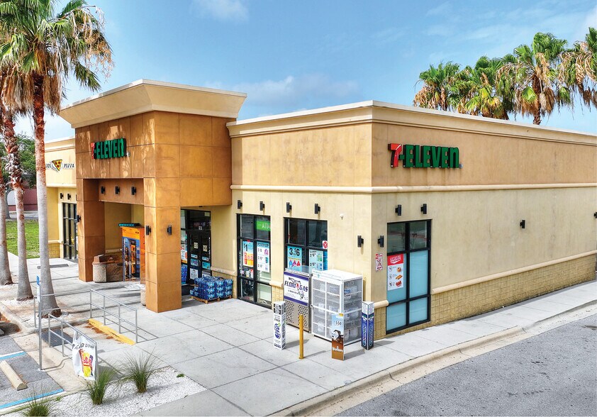 More Photos Of 810 S Missouri Ave, Clearwater General Retail For Sale