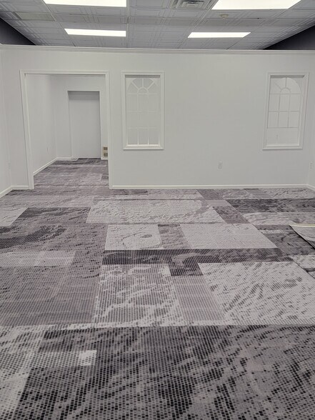 More Photos Of 71 Bellevue Ave, Langhorne Storefront Retail Office For Lease