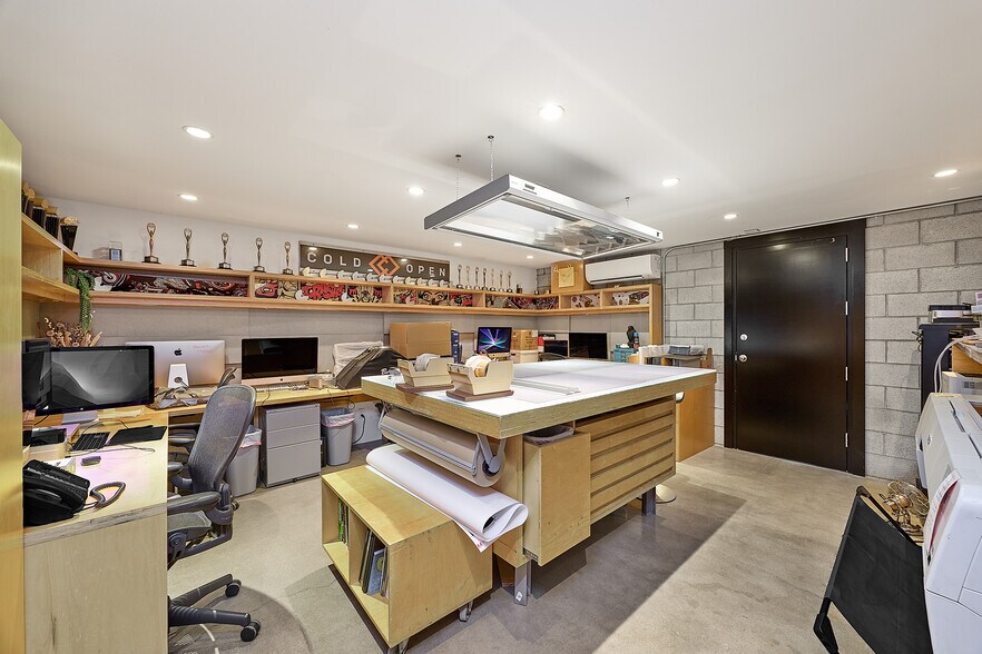 More Photos Of 1313 Innes Pl, Venice Apartments For Sale