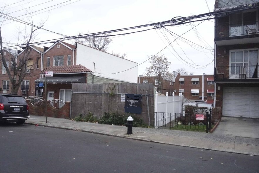 Primary Photo Of 929 E 86th St, Brooklyn Land For Sale