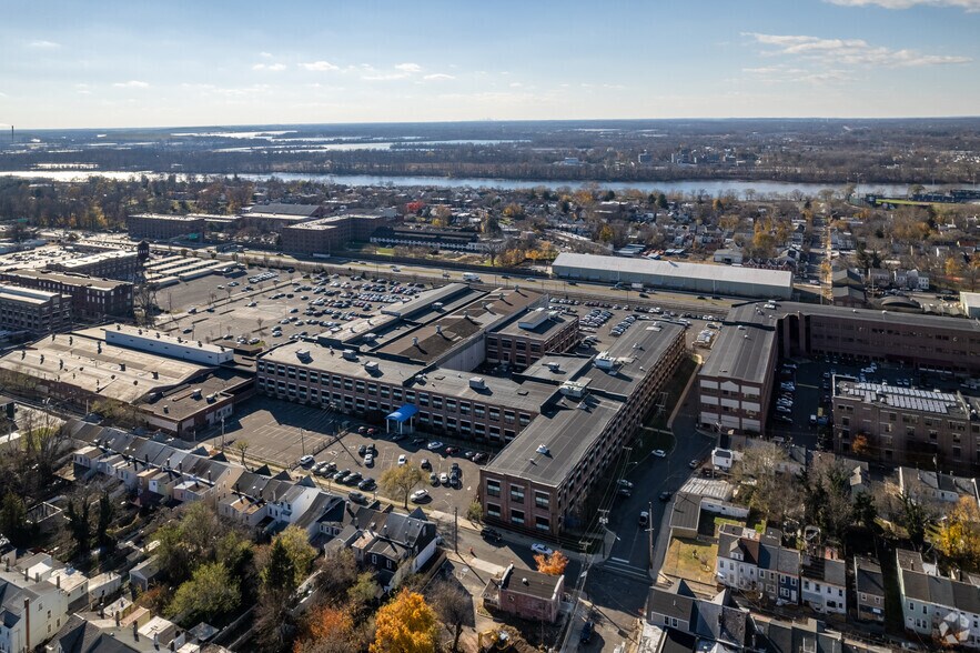 More Photos Of 171 Jersey St, Trenton Light Distribution For Lease