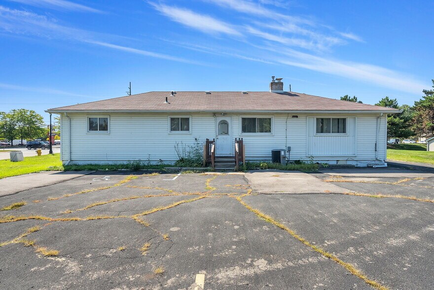 More Photos Of 34845 23 Mile Rd, Chesterfield Office For Sale