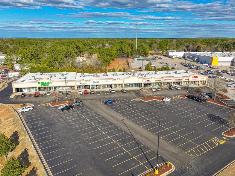 More Photos Of 630 Lillington Hwy, Spring Lake General Retail For Lease