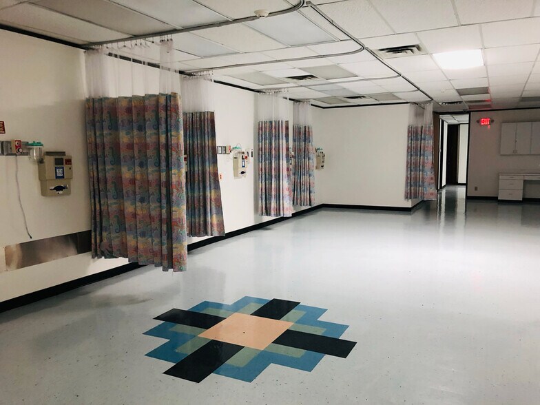 More Photos Of 2105 Jackson St, Houston Office For Lease