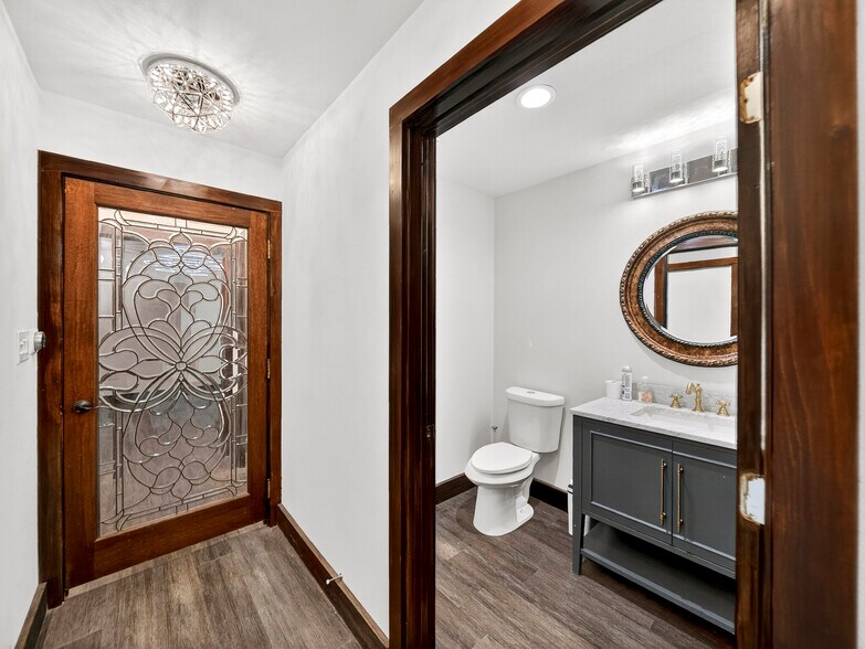 More Photos Of 612 N Third Street, Princeton Office For Sale