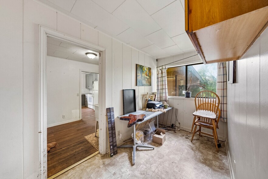 More Photos Of 6531 Lower River Rd, Grants Pass Specialty For Sale