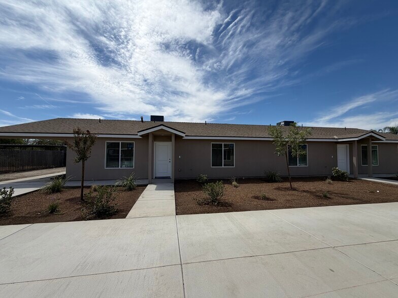 More Photos Of 181 Dairy Ave, Corcoran Multifamily For Sale