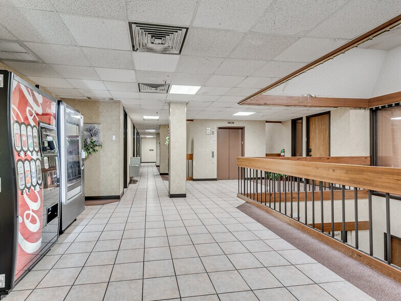 More Photos Of 500 N Meridian Ave, Oklahoma City Medical For Lease