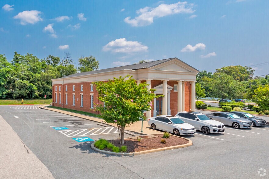 More Photos Of 13600 Baltimore Ave, Laurel Bank For Lease
