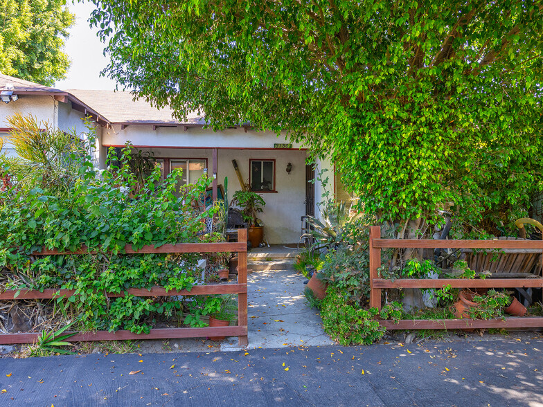 Primary Photo Of 5151 Denny Ave, North Hollywood Apartments For Sale