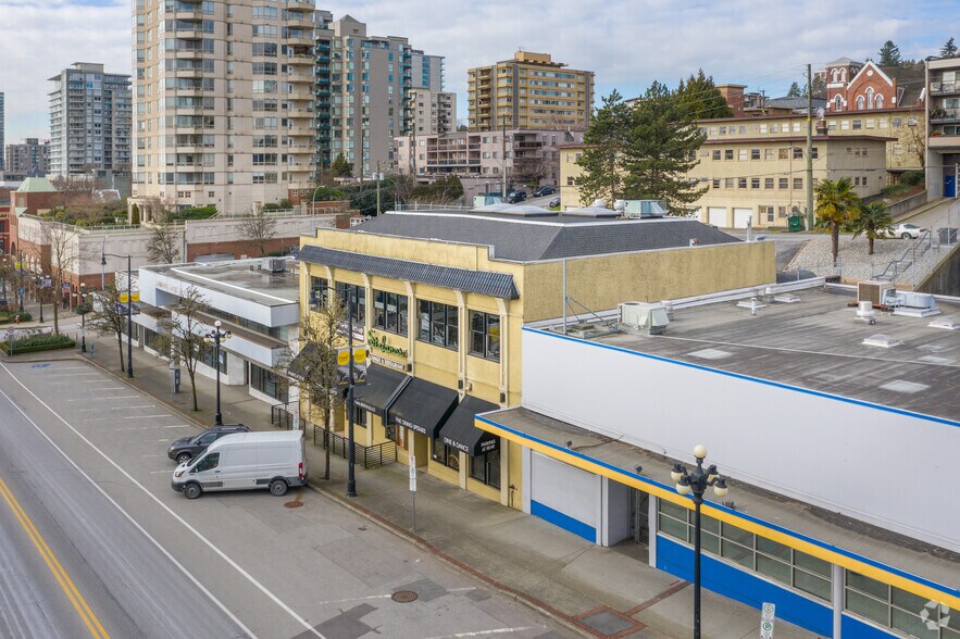 More Photos Of 315 Columbia St, New Westminster General Retail For Sale