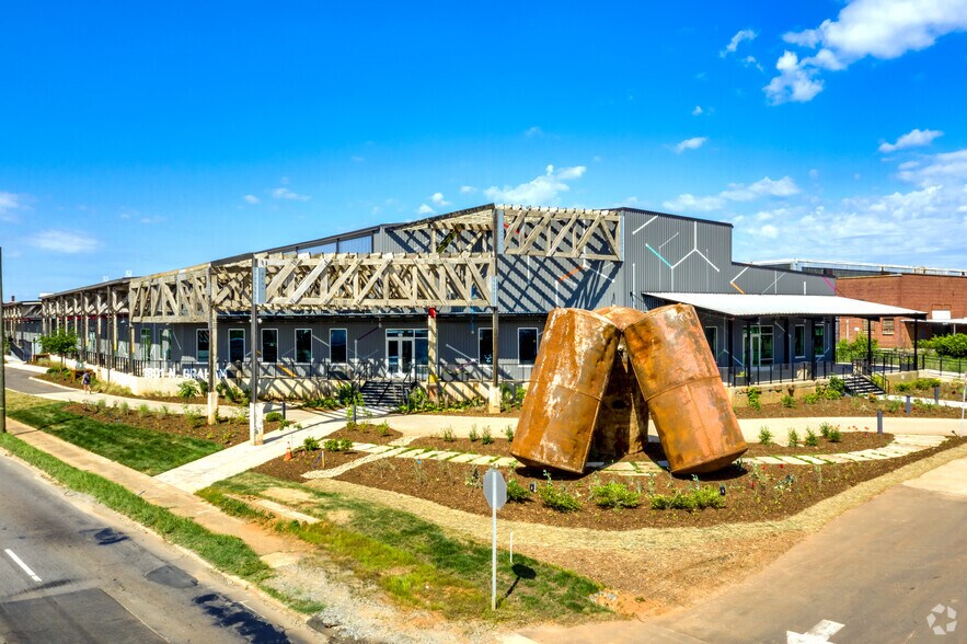 More Photos Of 1801 N Graham St, Charlotte Office For Lease