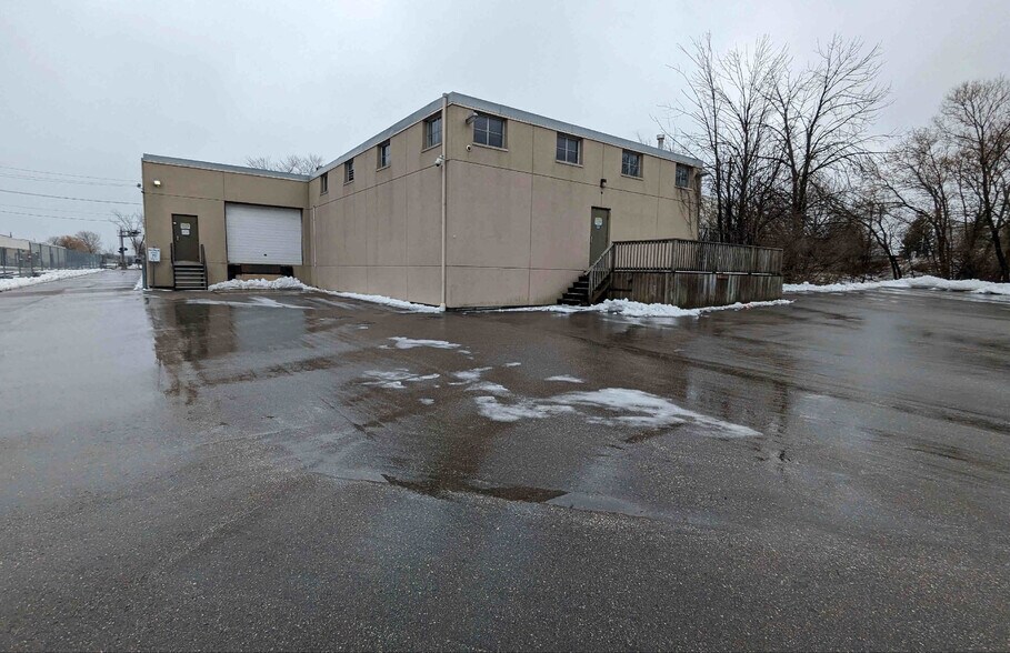 More Photos Of 60 Progress Ave, Toronto Research And Development For Sale