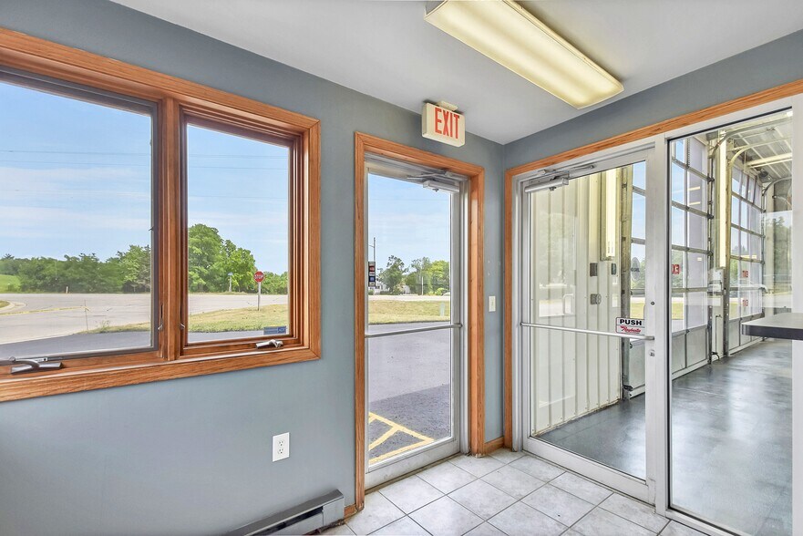 More Photos Of 615 County Road R, Denmark Auto Repair For Sale