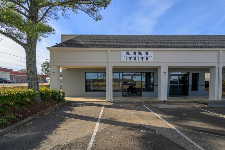 More Photos Of 380-384 N Byhalia Rd, Collierville Medical For Lease