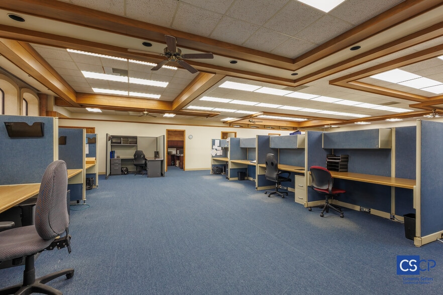 More Photos Of 855 W Ash Ave, Duncan Office For Sale