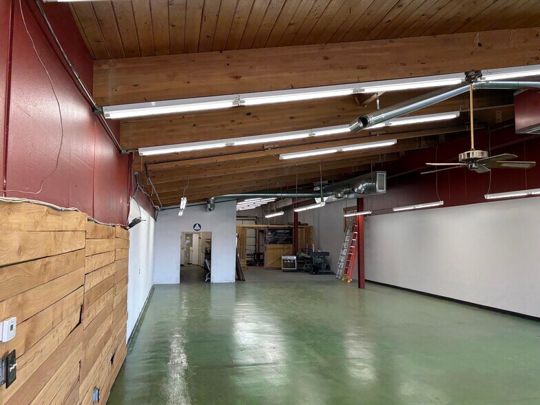 More Photos Of 1901-1961 Youngfield St, Lakewood Unknown For Lease