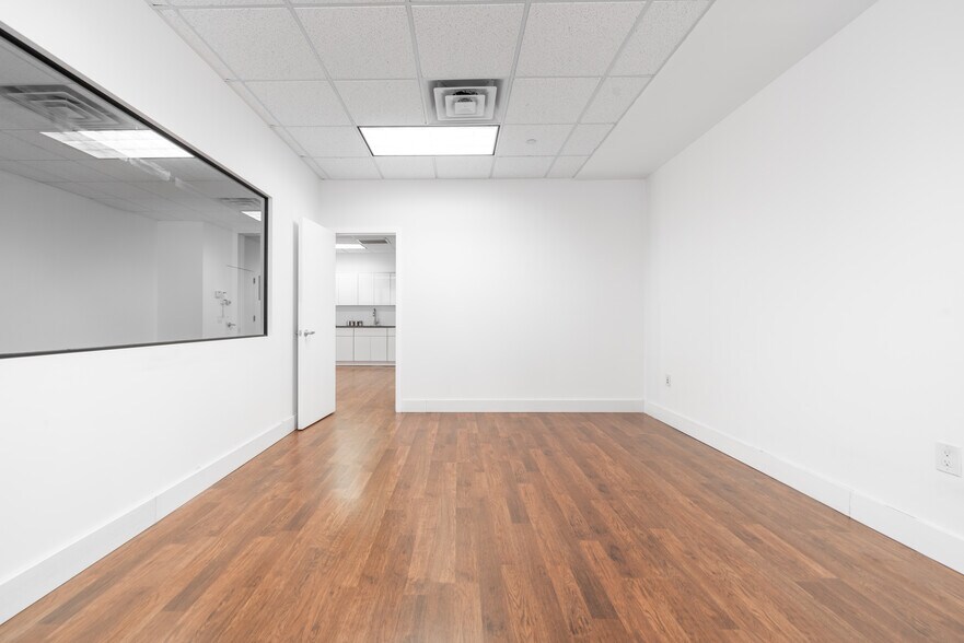 More Photos Of 164 20th St, Brooklyn Office For Lease