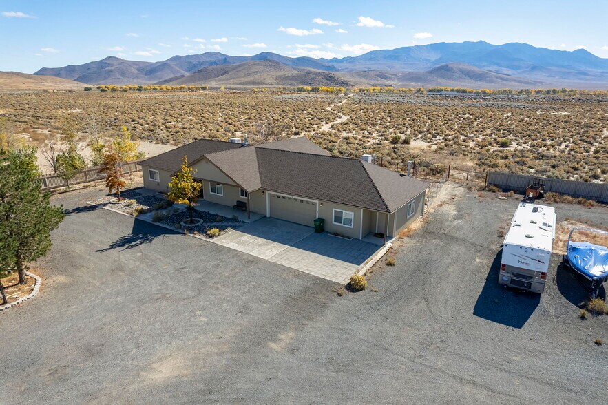 More Photos Of 70 S Rainbow Dr, Dayton Self Storage For Sale