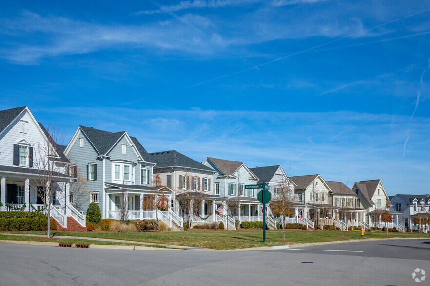 More Photos Of 4068 Rural Plains Cir, Franklin Unknown For Lease