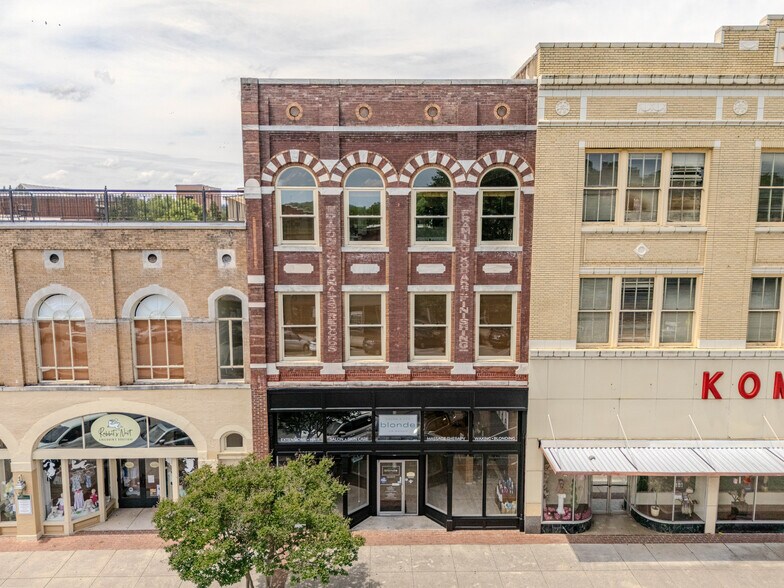 Primary Photo Of 217 Broad St, Rome Storefront Retail Residential For Sale