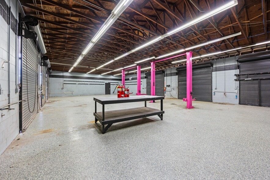 More Photos Of 1901 Danr Dr NE, Palm Bay Warehouse For Sale