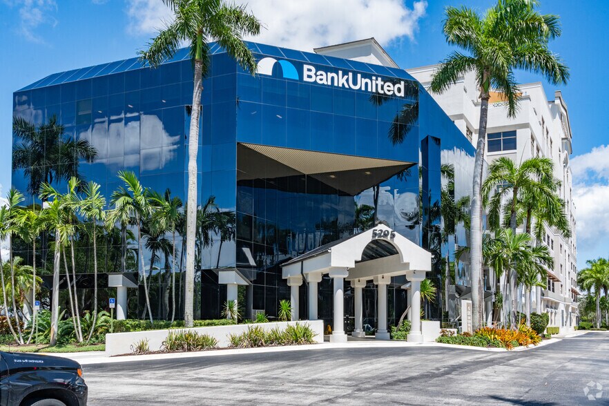 Primary Photo Of 5295 Town Center Rd, Boca Raton Medical For Lease