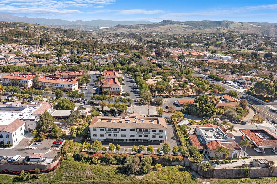 More Photos Of 31601 Avenida Los Cerritos Rd, San Juan Capistrano Office For Lease