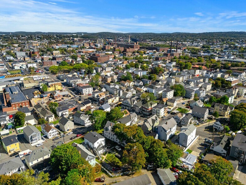 More Photos Of 499 Haverhill St, Lawrence Apartments For Sale