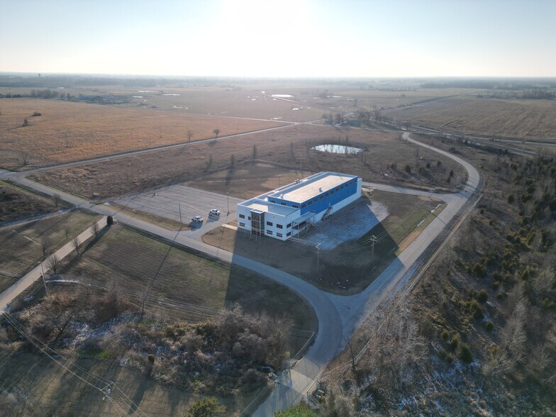 More Photos Of 2976 S 614 Rd, Quapaw Manufacturing For Sale